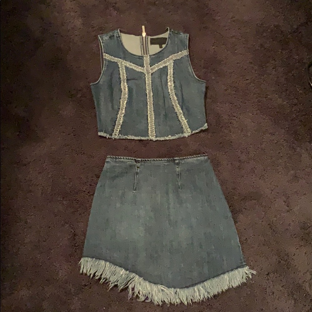 Denim kendall and kylie two piece set!!